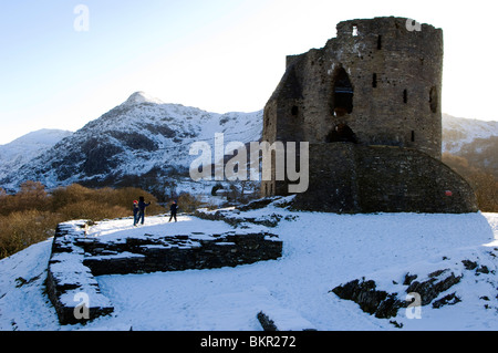 Wales, Gwynedd, Snowdonia. Dolbadarn Burg eines großen Burgen gebaut von den walisischen Fürsten in der C13th Stockfoto