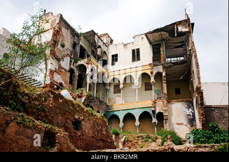 Algerien, Algier. Zerstörte Gebäude in der Kasbah. Stockfoto