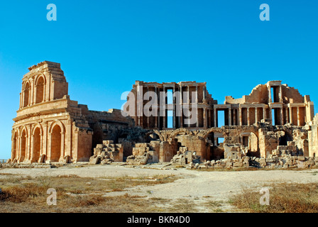 Libyen, Sabratha. Römisches Theater von den Italienern in den 1920er Jahren restauriert. Stockfoto