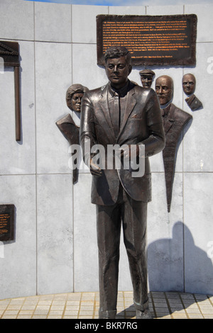 John F Kennedy Bronze-Statue und JFK Memorial auf New Ross Kai, Co Wexford, Irland. Stockfoto