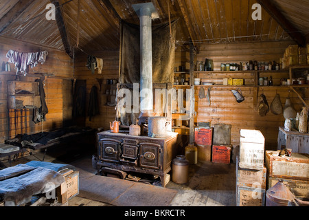 Innenraum Shackletonss Hütte, Kap Royds, Ross Island, Antarktis Stockfoto