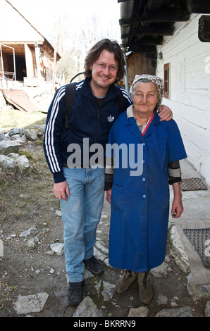 Slowakei, alte Frau Leben in den ländlichen UNESCO-Dorf Vlkolinec Stockfoto