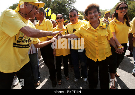 Curacao, Emily de Jongh Elhage PAR Partei bei den Wahlen vom Mai 2007, die die PAR gewinnen würde. Stockfoto