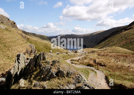 Blick auf Mardale und Haweswater von Nan Bield Pass im Lake District, Cumbria. Stockfoto