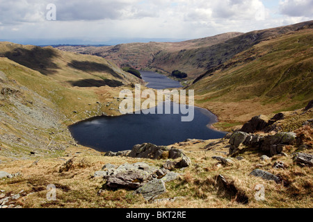 Blick über Smallwater auf Harter fiel in der Nähe von Mardale im Lake District, Cumbria. Stockfoto