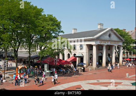 Die historischen Quincy Market in der Nähe von Faneuil Hall in der Innenstadt von Boston, Massachusetts, USA Stockfoto
