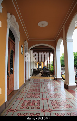 Arcade, Parque Colon, Central Park, Parque Central, Granada, Nicaragua, Mittelamerika Stockfoto