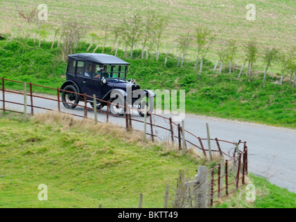 Oldtimer Austin Seven ON THE OPEN ROAD. Stockfoto