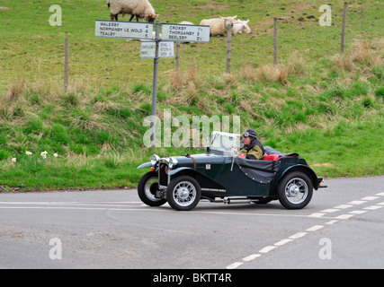 Oldtimer Austin Seven ON THE OPEN ROAD. Stockfoto