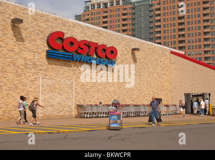 ARLINGTON, VIRGINIA, USA - Costco wholesale-Geschäft. Stockfoto