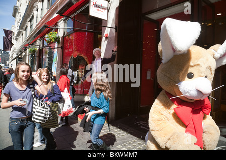 250. Geburtstag von Hamleys erstmals, Regent Street, London UK Stockfoto