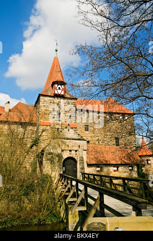 Die Kaiserburg oder Wenzelschloss von 1360 im Lauf einer der Pegnitz in der Nähe von Nürnberg, Franken, Bayern, Deutschland. Stockfoto