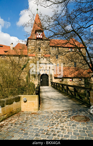 Die Kaiserburg oder Wenzelschloss von 1360 im Lauf einer der Pegnitz in der Nähe von Nürnberg, Franken, Bayern, Deutschland. Stockfoto