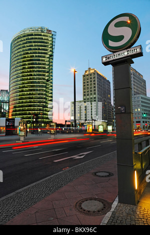 Bahntower in der Potsdamer Platz, Berlin, Deutschland, Europa Stockfoto