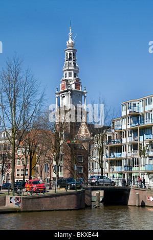 Amsterdam Niederlande Zwanenburgwal Torre De La Zuiderkerk Kirche Canal House Stockfoto