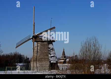 Russland, Nowgorod die große Region, Vitoslavlitsy, Museum der Holzarchitektur, ethnographische Freilichtmuseum, Windmühle Stockfoto