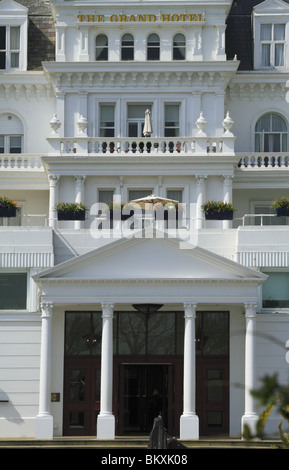 Die Fassade des fünf Sterne Grand Hotel in Eastbourne Strandpromenade, East Sussex. Stockfoto