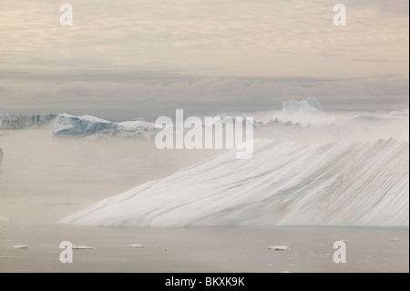 Eisberge aus dem Jacobshavn Gletscher bei Ilulissat in Grönland Stockfoto