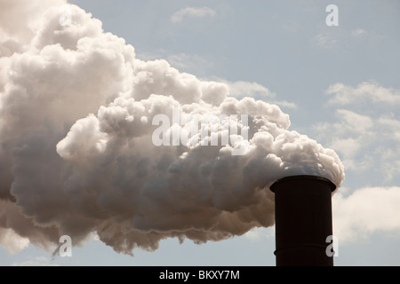 Emissionen von Bluescope Steel arbeitet in Port Kembla, Wollongong, Australien. Stockfoto