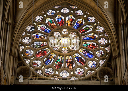 Vidreo de Farbe Glasmalerei La Westminster Abbey Iglesia: England GB Großbritannien UK: En el Reino Unido. Stockfoto