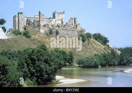 Escalona. Schloss. Erste, Alberche-Fluss. Provinz Toledo. Kastilien-La Mancha. Spanien. Stockfoto