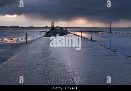 Schutzhütte auf Lindisfarne Causeway Stockfoto