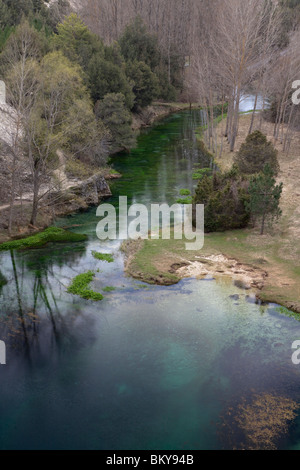 Fuentona Lagune, Sierra de Cabrejas, Soria, Spanien / Ojo De La Fuentona, Sierra de Cabrejas, Soria, España Stockfoto