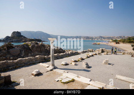 Blick auf Kirche Agios Stefanos in Kefalos Beach nach Kastri Island, Kos, Griechenland Stockfoto