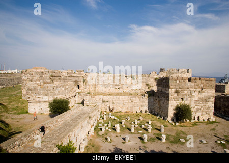 Innenansicht der Neratzia Burg, eine ehemalige Festung der Ritter des Hl. Johannes zu Jerusalem, am Mandraki Hafen, Kos-Stadt, Kos, Stockfoto