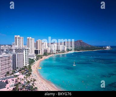 tropischen Hawaii Waikiki Beach und Diamond Head-Palme Stockfoto