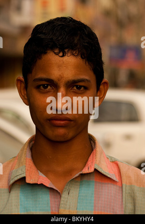 zorniger junger Mann in Delhi, Indien Stockfoto