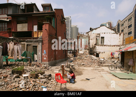 Abbruch in der Altstadt, Lao Xi Men, Sanierungsgebiet, abgerissenen Häusern wohnen, slum, Ruinen, encroachin Leben Stockfoto