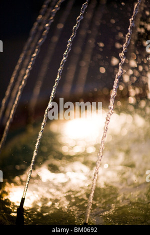 Wasser-Brunnen Sevilla, SpaincambridgecamriverpuntinguniversitysummerukBoatpuntCityLifestylescitypunterOutdoorsWatereducationknowledgelearningmooringw Stockfoto