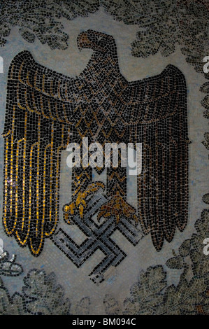 Nazi-Adler-Emblem-Mosaik Stockfoto