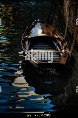 Ein kleines Boot in Venedig Stockfoto