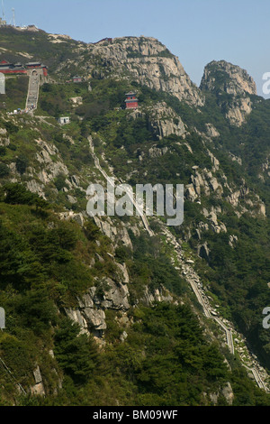 steiler Aufstieg, Stairway to Heaven, Tai Shan, Provinz Shandong, Taishan, Mount Tai, China, Asien, Welterbe, UNESCO Stockfoto