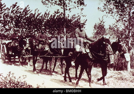 ERSTER WELTKRIEG (1914-1918). Deutsche Armee mit Gasmasken gegen Giftgas ins Leben gerufen durch den Feind zu schützen. Stockfoto