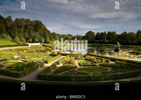 Barock-Terrasse-Garten mit See, Neuwerkgarten, Schloss Gottorf, Schleswig, Schleswig-Holstein, Deutschland, Europa Stockfoto