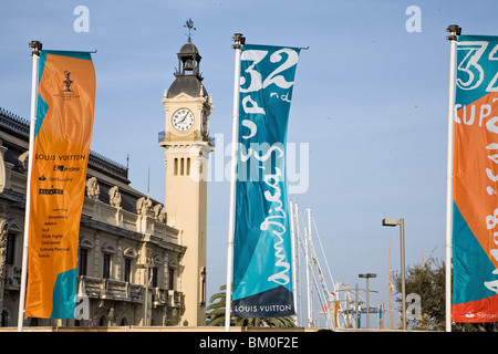 Uhrturm Hafengebäude, Yachthafen, 32. Americas Cup 2007, Louis, Vuitton, Valencia, Spanien Stockfoto