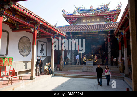 Menschen bei Matsu Tempel, Tainan, Volksrepublik China, Taiwan, Asien Stockfoto