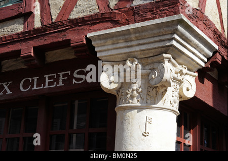 Le pilier Aux Notenschlüssel in Grande Rue, Plantagenet Stadt, alte Stadt Le Mans, Sarthe, Frankreich Stockfoto