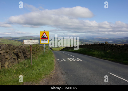 Straße nach Sutton-In-Craven, Yorkshire, England Stockfoto