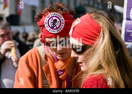 Französische Arbeiter streiken in Paris, am 23. März 2010 demonstrierten. Stockfoto