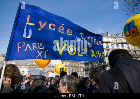 Französische Arbeiter streiken in Paris, am 23. März 2010 demonstrierten. Stockfoto