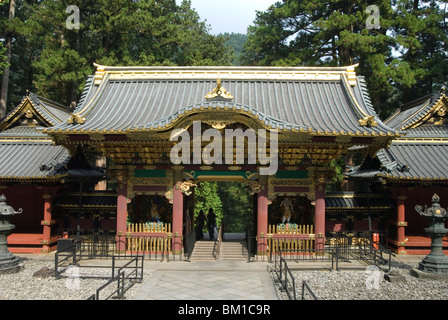 Rinnoji Taiyuin Tempel, Nio-Mon Tor, Nikko Tempel, UNESCO-Weltkulturerbe, zentralen Honshu, Japan Stockfoto