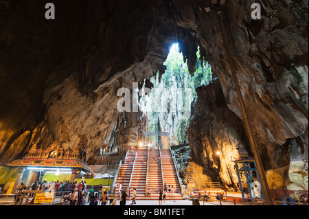 Hindu-Schrein in Tempel Höhle am Batu-Höhlen, Kuala Lumpur, Malaysia, Südostasien, Asien Stockfoto