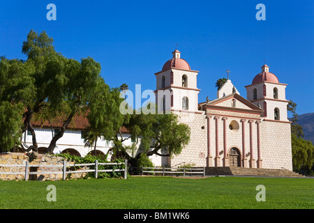 Alte Mission Santa Barbara, Santa Barbara, California, Vereinigte Staaten von Amerika, Nordamerika Stockfoto