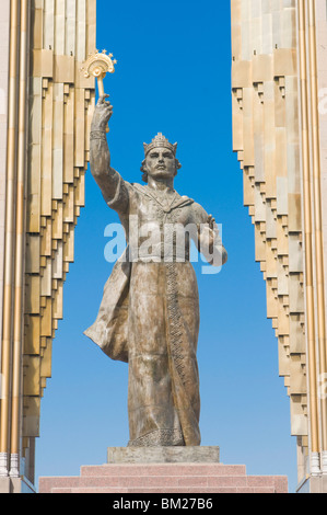 Statue von Ismail Samani (Ismoili Somoni), als Mahnmal, Duschanbe, Tadschikistan, Zentralasien Stockfoto