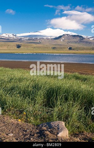 Berglandschaft mit Eis, Snaefellsjökull Nationalpark, Island, polaren Regionen bedeckt Stockfoto