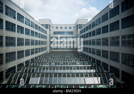 Museum für moderne Kunst (Veletrzni Palast), zentraler Lichtschacht, Prag, Tschechische Republik Stockfoto